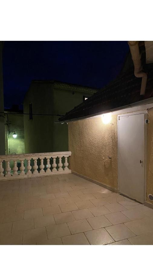 Maison de vacances à Marseillan au cœur du village, à quelques pas du port. Esterno foto